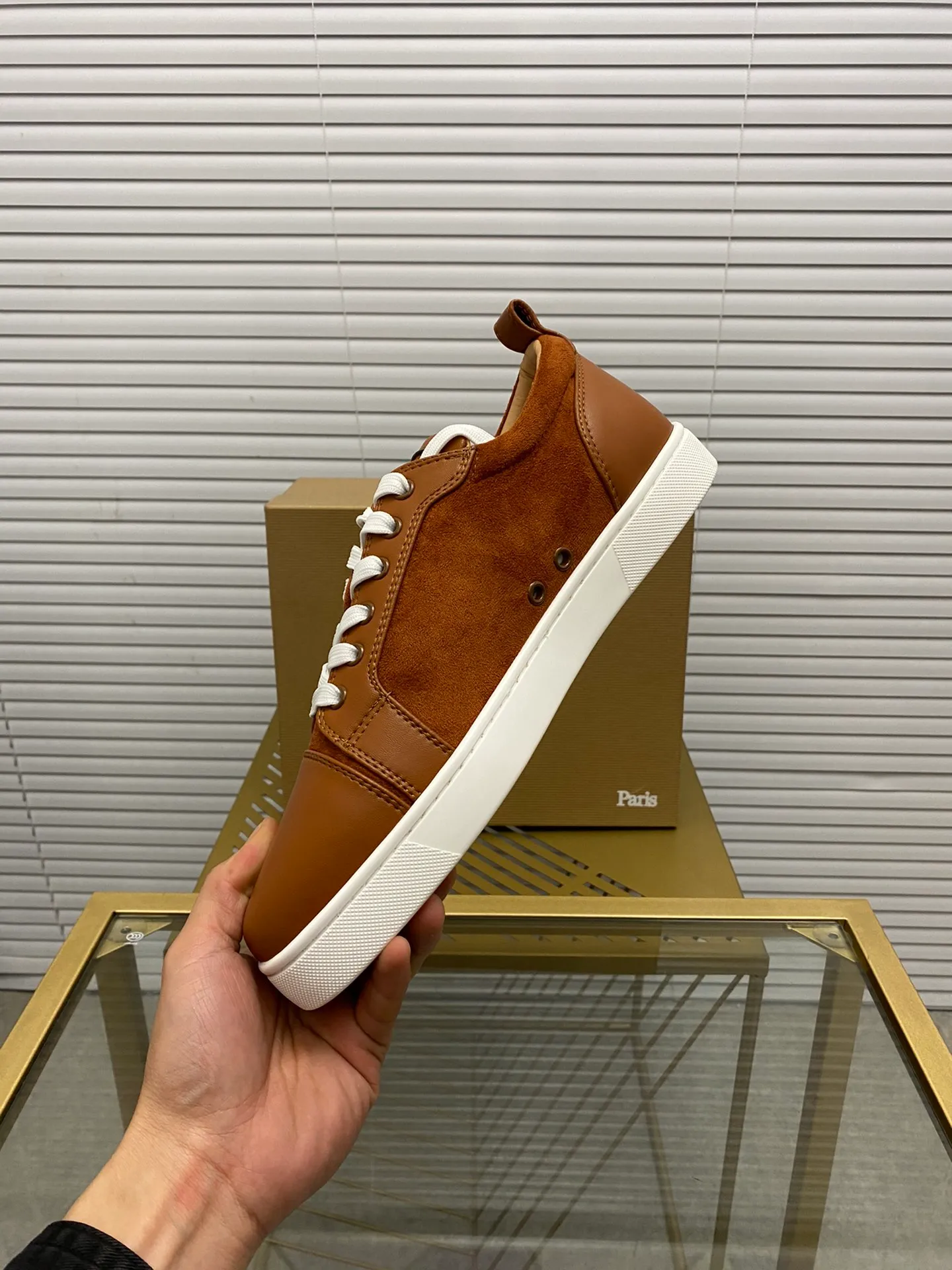 (Customized model) Ex-factory price is 480. christian louboutin (CL red sole shoes) counter series, casual sneakers for couples 📢 📢 📢 Exclusive hot style release 🎈🎈💪 Movable latex feet 👻 Finished outsole line [Proud] 😝Female 35-40# Male 38#-46, global supply😝 [Top version]: Original imported genuine leather upper, top original leather lining, original molded TPU outsole, original 1:1 detail processing, original shoe last,